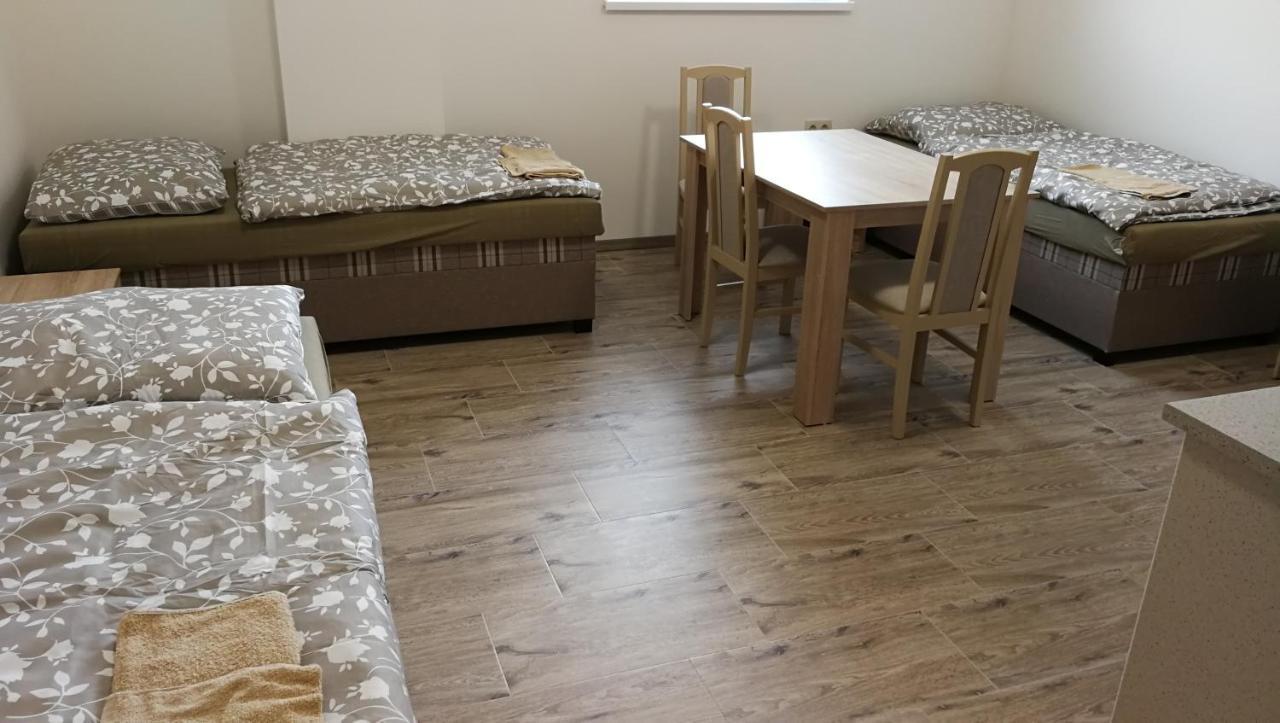 Volkovce Apartmanove Ubytovanie Vkf מראה חיצוני תמונה